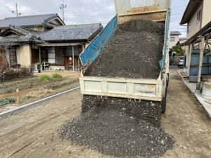 人工芝(ｸﾗｼｬﾗﾝ転圧)